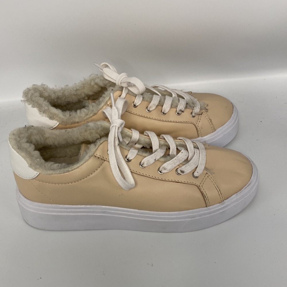Schutz Leather Sneaker Shearling Fleece Lined Shoes Size 8 Beige Neutral Cozy - Picture 5 of 8